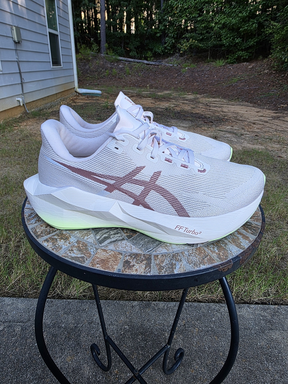 Asics Novablast 6 1012C007 Rose Dust Running Shoe Sneakers Women Size 10 Wide